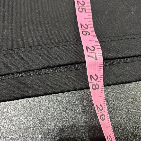 Nike Force Classic Fit,The Nike T 100% cotton round neck,Force patch @ left hip - Picture 9 of 9